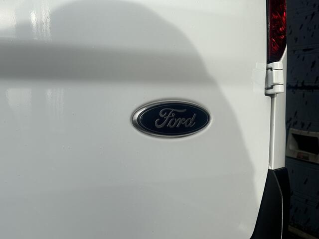 Ford TRANSIT CONNECT 1.5 EcoBlue L2 Trend AIRCO / NAVI / AUTOMAAT / 3 ZITS / N.A.P
