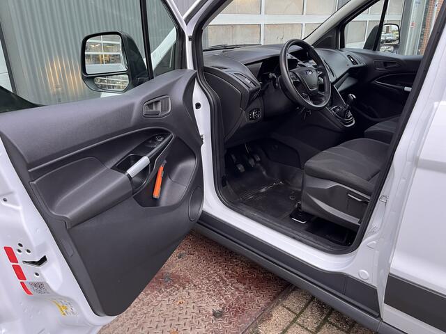 Ford TRANSIT CONNECT 1.5 TDCI L1 Airco Kastinrichting Schuifdeur Parkeersensoren voor en achter Telefoonverbinding 2-Persoons Euro 6 Bpm vrij voor particulier gebruik !!