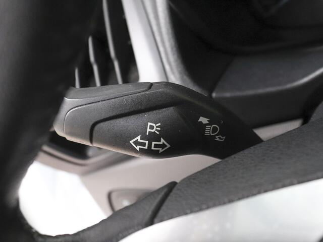 Ford TRANSIT CONNECT 1.5 L2 Trend Automaat Navi Airco Parkeersensoren Cruise Control 3Zits Camera