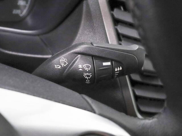 Ford TRANSIT CONNECT 1.5 L2 Trend Automaat Navi Airco Parkeersensoren Cruise Control 3Zits Camera