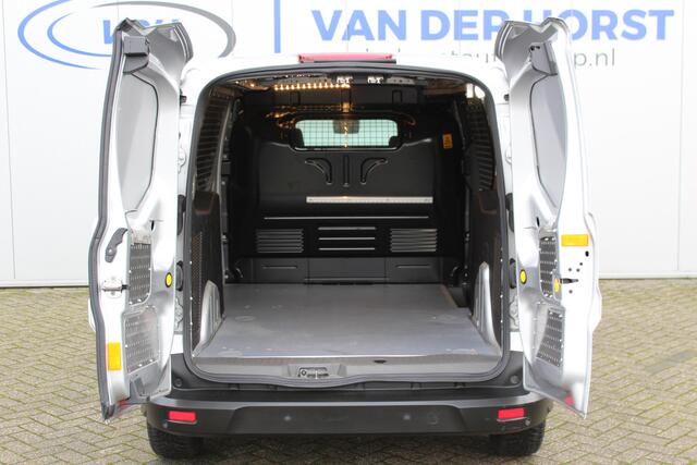 Ford TRANSIT CONNECT 1.5-120pk EcoBlue S&S L2 Trend AUTOMAAT ! Opgelet ! Deze nette en luxe Ford Connect kan u nog jaren tot dienst zijn ! Navigatie, telefoonvoorb., volautm. airco, stoel-, spiegel- en voorraamverw., cruise control, camera, pdc v+a, metallic lak, LM wielen et