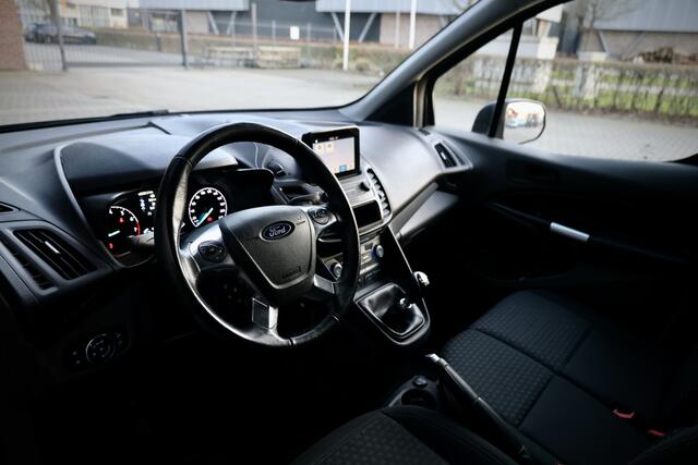 Ford TRANSIT CONNECT 1.5 EcoBlue L2 | Camera | 3-Zitter | Trekhaak | Airco | PDC | Dealer onderhouden | Nieuwe APK | Onderhoudsbeurt