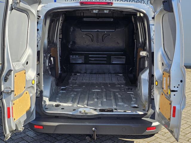 Ford TRANSIT CONNECT 1.5-101pk TDCI L2 Economy Edition. Zeer nette Ford Connect, deze bedrijfswagen kan u nog jaren tot dienst zijn ! Airco, metallic lak, trekhaak, licht metalen wielen etc.