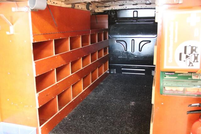 Ford TRANSIT CONNECT 1.5 EcoBlue L2 LANG TREKHAAK INRICHTING
