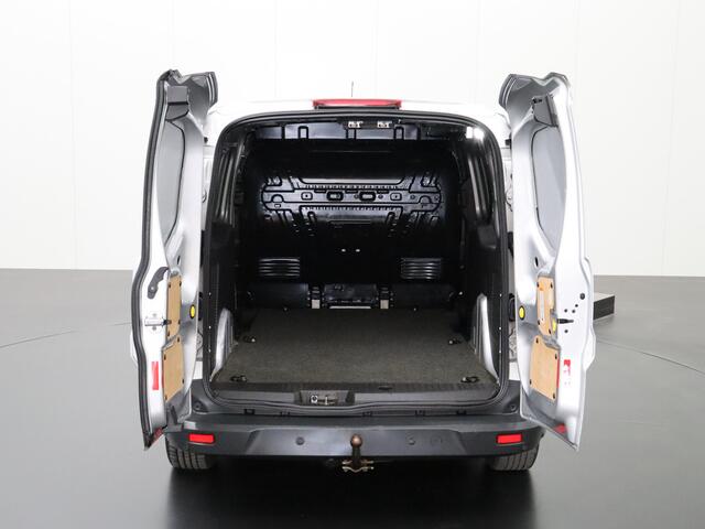 Ford TRANSIT CONNECT 1.5TDCI 101PK Lang | 3-Persoons | Navigatie | Airco | Camera | Trekhaak