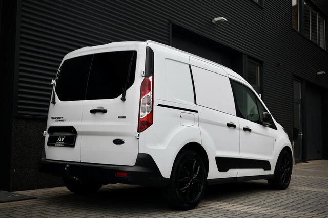 Ford TRANSIT CONNECT 1.5 EcoBlue | 3-Zitter | Navigatie | Camera | CarPlay | Cruise control | Trekhaak | Stoelverwarming | Nieuwe APK | Onderhoudsbeurt | BPM Vrij