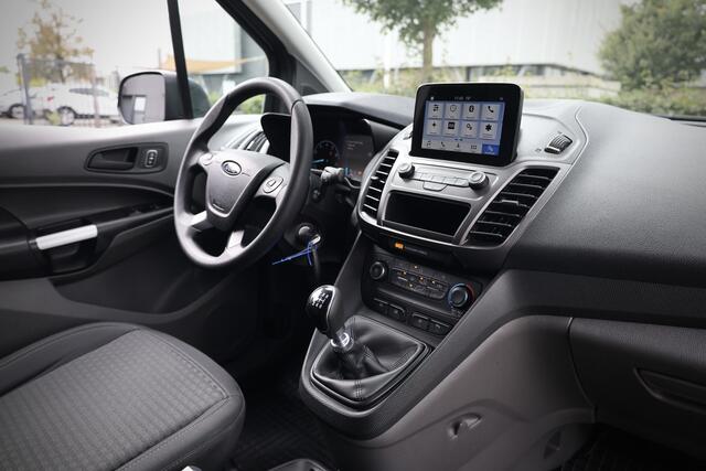 Ford TRANSIT CONNECT 1.5 EcoBlue | 3-Zitter | Navigatie | Camera | CarPlay | Cruise control | Trekhaak | Stoelverwarming | Nieuwe APK | Onderhoudsbeurt | BPM Vrij