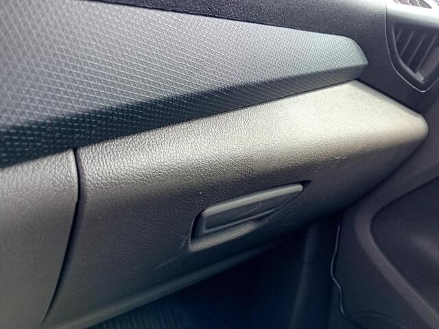 Ford TRANSIT CONNECT 100pk L2 Trend Automaat Trekhaak Airco Navi Cruise