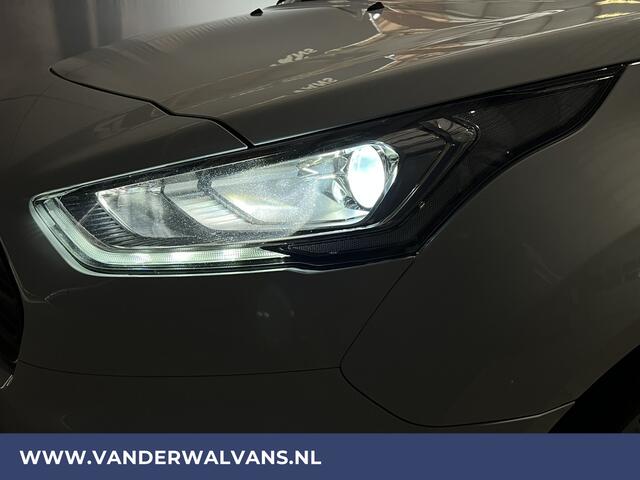 Ford TRANSIT CONNECT 1.5 EcoBlue 100pk L1H1 Euro6 Airco | 3-Zits | Navigatie | Camera | LED | Trekhaak | Apple Carplay | LM Velgen Android Auto, Cruisecontrol, Parkeersensoren, Stoelverwarming, Verwarmde voorruit, Bijrijdersbank