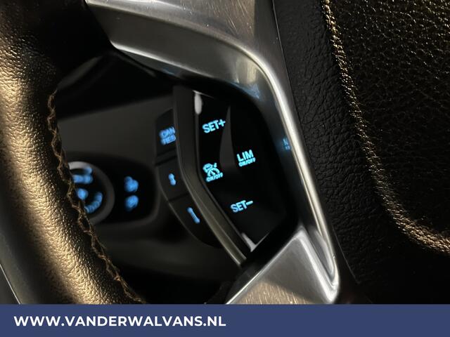 Ford TRANSIT CONNECT 1.5 EcoBlue 100pk L1H1 Euro6 Airco | 3-Zits | Navigatie | Camera | LED | Trekhaak | Apple Carplay | LM Velgen Android Auto, Cruisecontrol, Parkeersensoren, Stoelverwarming, Verwarmde voorruit, Bijrijdersbank