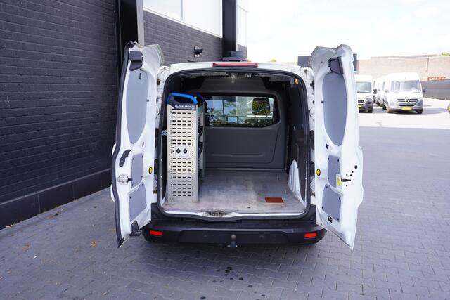 Ford TRANSIT CONNECT 1.5 EcoBlue EURO 6 - Airco - Navi - Trekhaak - ¤9.499,- Excl.