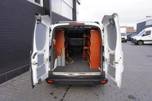 Ford TRANSIT CONNECT 1.5 EcoBlue L2 EURO 6 - A/C Climate - Navi - Cruise - ¤13.950,- Excl.