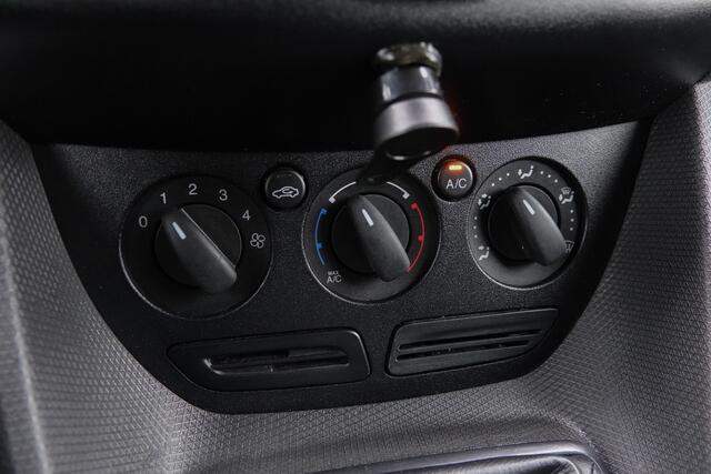 Ford TRANSIT CONNECT L1 | 1.5Tdci 75Pk | Ambiente | 18'' | Shadow Black