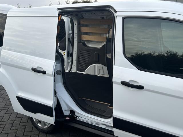 Ford TRANSIT CONNECT 1.5 EcoBlue / L1H1 / 1e EIG. / 93.218 KM !! / TREKHAAK / AIRCO / CRUISE / NAVI / CAMERA / 3-ZITS / APPLE CARPLAY