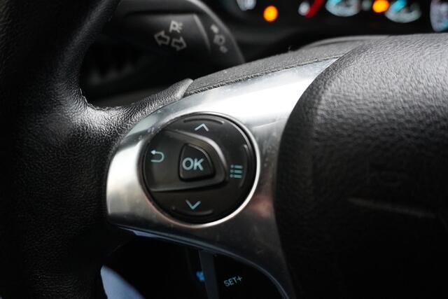 Ford TRANSIT CONNECT 1.5 EcoBlue 100PK L2 EURO 6 - Airco - Cruise - Trekhaak - ¤ 11.950,- Excl.