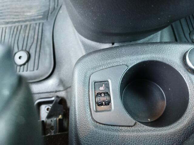 Ford TRANSIT CONNECT 1.5 TDCI L2 Ambiente HP Start & Stop | Airco | 3 zit | Cruise controle | Trekhaak | Lengte 2 | EX BTW |