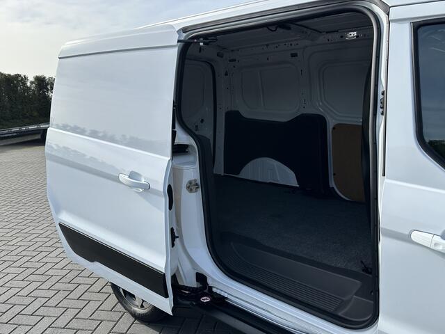 Ford TRANSIT CONNECT 1.5 EcoBlue 120 PK AUTOMAAT L2 ACTIVE / L2H1 / CAMERA / STOELVERW / 17 INCH / ECC / CRUISE / STOELVERW.
