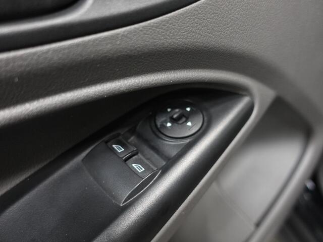 Ford TRANSIT CONNECT 100pk Automaat L2 Trend | Navigatie | Airco | Cruise Control | Camera | 3 zits