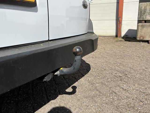 Ford TRANSIT CONNECT 1.5 EcoBlue L1 Ambiente IMPERIAAL | TREKHAAK | AIRCO | BLUETOOTH |