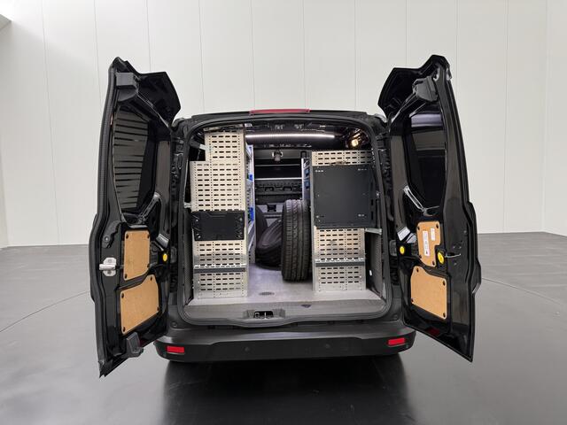 Ford TRANSIT CONNECT Automaat Lang 3-Zits | Kastinrichting | Navigatie | Camera | Airco | Cruise
