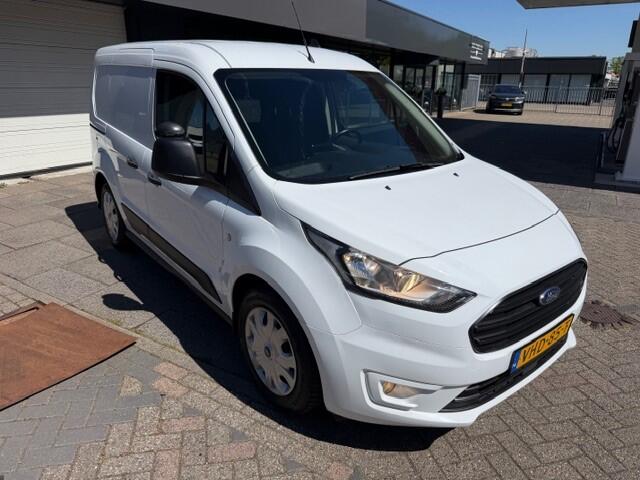 Ford TRANSIT CONNECT 1.5 EcoBlue L1 Trend AIRCO I NAVIGATIE I CAMERA I 1e EIGENAAR I NW DISTRIBUTIE I COMPETE ONDERHOUDSHISTORIE