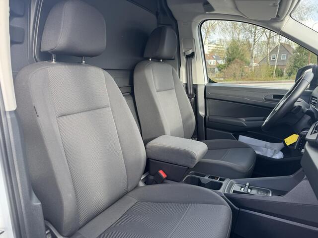 Ford TRANSIT CONNECT 2.0 EcoBlue L1 Trend |SCI | 122pk | Automaat | Nieuw model | Trekhaak | Zwarte velgen | Race striping