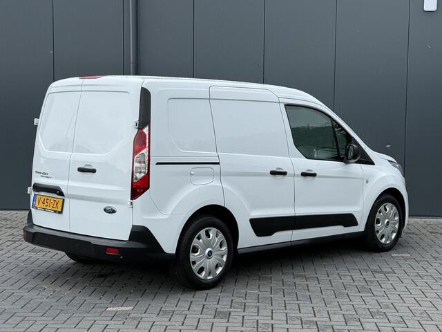 Ford TRANSIT CONNECT 1.0 Ecoboost 100 PK / BENZINE / BPM VRIJ / L1H1 / 1e EIG. / CAMERA / AIRCO / NAVI / INRICHTING