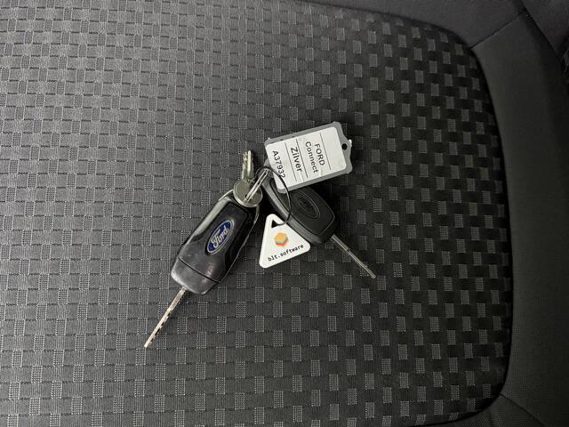 Ford TRANSIT CONNECT 120PK Lang | 3-Zits | Navigatie | Camera | Betimmering