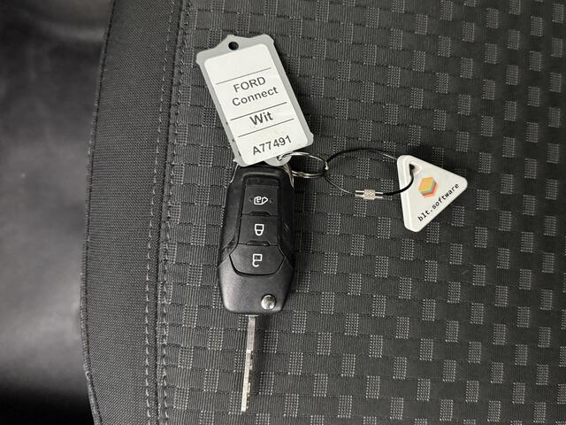 Ford TRANSIT CONNECT 100Pk Lang Business Benzine | Airco | Cruise | Betimmering