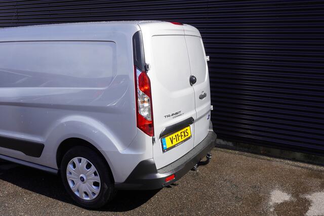 Ford TRANSIT CONNECT 100pk L2 Trend Trekhaak Camera Navigatie 3-Zits Airco Apple Carplay