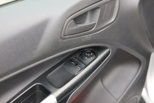 Ford TRANSIT CONNECT 1.5 TDCI L2 TREND I AIRCO I 1e EIG!