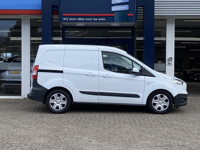 Ford TRANSIT COURIER 1.5 TDCI Trend / NL-Auto / Cruise-Control / Radio-Bluetooth / Navi / Airco / Armsteun-Voor / Zijschuifdeur-Rechts / ELKTR-Pakket / PDC-Achter / ENZ.