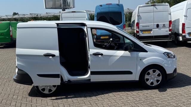 Ford TRANSIT COURIER 1.5 TDCI 55KW 75PK EURO 6 AIRCO/ NAVIGATIE/ CRUISE CONTROL/ 100% DEALERONDERHOUDEN