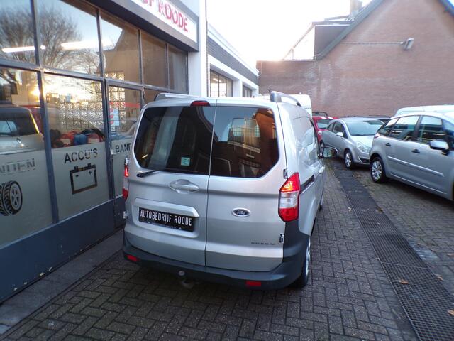 Ford TRANSIT COURIER 1.5 TDCI Economy Edition ZEER MOOI,AIRCO,NAVI,PDC,TREKHAAK !!!