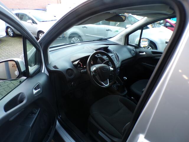 Ford TRANSIT COURIER 1.5 TDCI Economy Edition ZEER MOOI,AIRCO,NAVI,PDC,TREKHAAK !!!