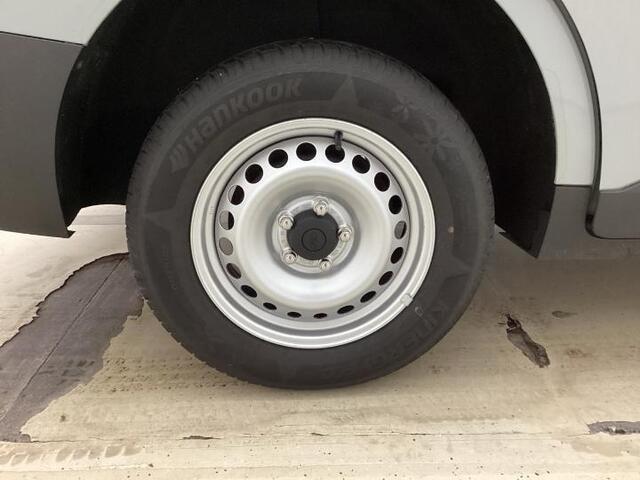 Ford TRANSIT COURIER 1.0 EcoBoost Base 100pk | Achteruitrijcamera | SYNC 4 | Parkeersensoren achter | Reserve Wiel | Verlengde fabrieksgarantie tot 11-2028