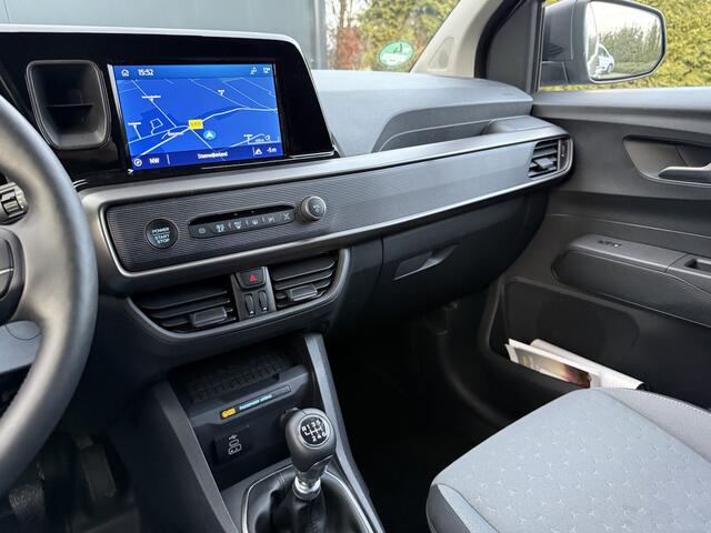 Ford TRANSIT COURIER 1.0 Ecoboost Limited BENZINE / L1H1 / UNIEK 2.119 KM!! / 4 JAAR GAR !! / ADAPTIVE CRUISE / CAMERA / LANE ASSIST / CARPLAY