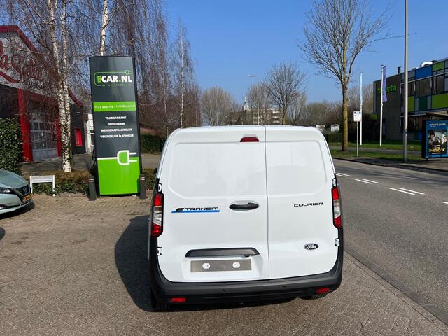 Ford TRANSIT COURIER E-Transit Trend 54 kWh Zijschuifdeur, Apple carplay, airco