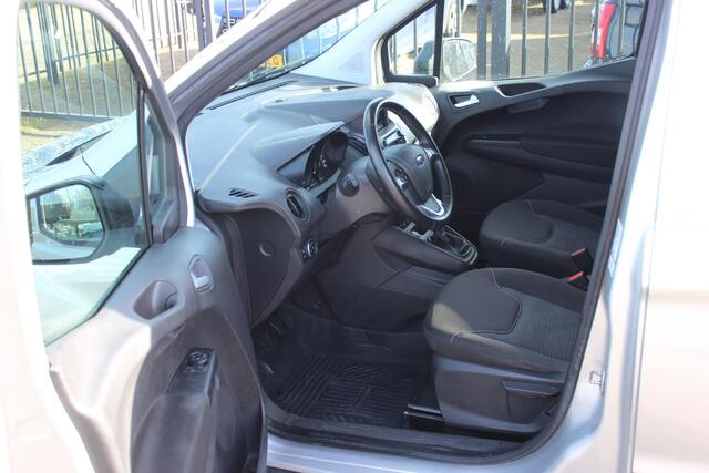 Ford TRANSIT COURIER 1.5 TDCI Trend Duratorq S&S, Navigatie, Airco!
