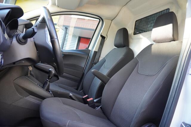 Ford TRANSIT COURIER 1.5 TDCI Trend Duratorq S&S / Navi / Cruise / Trekhaak / Airco / Netjes ! /