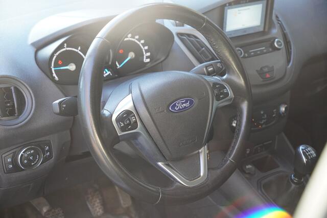 Ford TRANSIT COURIER 1.5 TDCI Trend Duratorq S&S / Navi / Cruise / Trekhaak / Airco / Netjes ! /