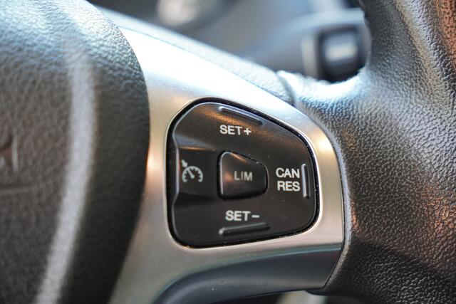 Ford TRANSIT COURIER 1.5 TDCI Trend Duratorq S&S / Navi / Cruise / Trekhaak / Airco / Netjes ! /