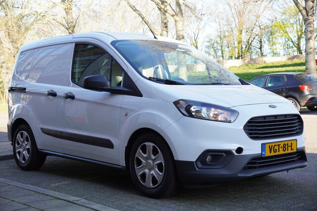 Ford TRANSIT COURIER 1.5 TDCI Trend Duratorq S&S / Navi / Cruise / Trekhaak / Airco / Netjes ! /