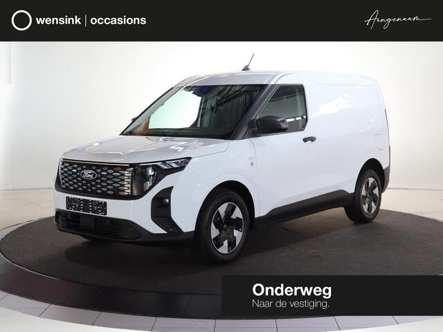 Ford TRANSIT COURIER E-Transit Trend 44 kWh PARKEERSENSOREN V+A, CARPLAY, CRUISE CONTROL, ACHTERUITRIJ CAMERA, 16'' RESERVEWIEL, LED LAADRUIMTEVERLICHTING , LAADVLOERBESCHERMING, RUBBER , TREKHAAK