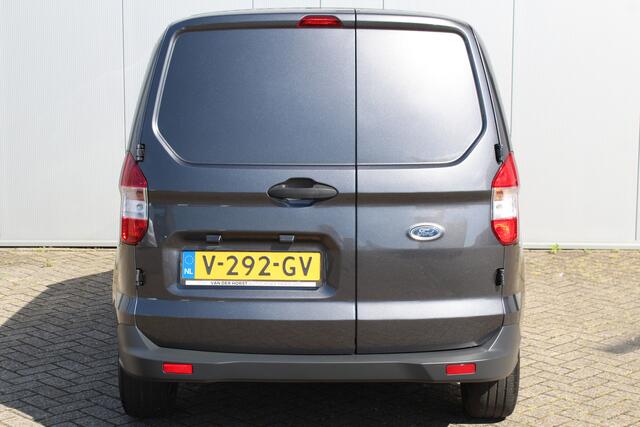 Ford TRANSIT COURIER 1.5-75pk TDCI Economy Edition. Handige nette bedrijfswagen, slechts 68.000km ! Airco, telefoonvoorbereiding, metallic lak, USB, schuifdeur rechts etc.