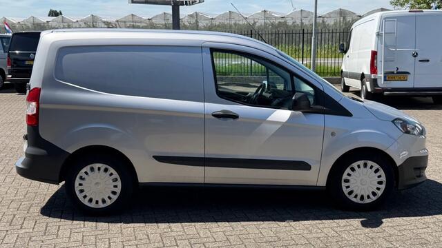 Ford TRANSIT COURIER 1.5 TDCI 55KW 75PK EURO 6 AIRCO/ NAVIGATIE/ 100% DEALERONDERHOUDEN