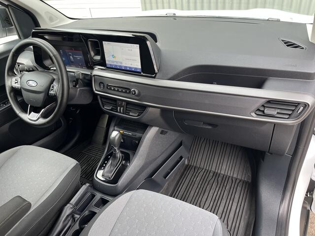 Ford TRANSIT COURIER 1.0 EcoBoost Limited Benzine Automaat Airco Cruise controle Trekhaak 1000kg 2-Persoons Navigatiesysteem Apple carplay Bluetooth Schuifdeur Parkeersensoren voor en achter