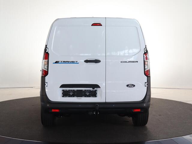 Ford TRANSIT COURIER E-Transit Trend 46 kWh PARKEERSENSOREN V+A, CARPLAY, CRUISE CONTROL, ACHTERUITRIJ CAMERA, 16'' RESERVEWIEL, LED LAADRUIMTEVERLICHTING , LAADVLOERBESCHERMING, RUBBER , TREKHAAK