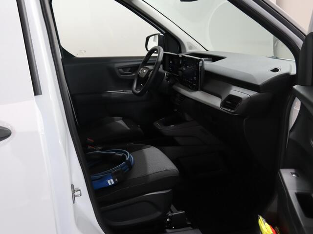 Ford TRANSIT COURIER E-Transit Trend 46 kWh PARKEERSENSOREN V+A, CARPLAY, CRUISE CONTROL, ACHTERUITRIJ CAMERA, 16'' RESERVEWIEL, LED LAADRUIMTEVERLICHTING , LAADVLOERBESCHERMING, RUBBER , TREKHAAK