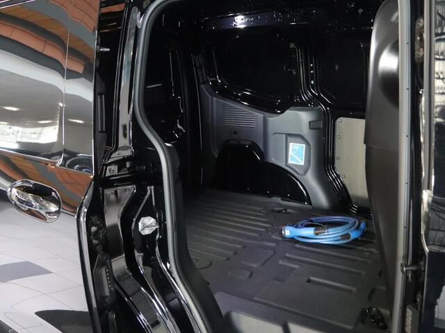 Ford TRANSIT COURIER E-Transit Limited 46 kWh 136pk! 17'' LICHTMETALEN VELGEN, WINTERPACK, CLIMATE CONTROL, ACHTERUITRIJ CAMERA + PARKEERSENSOREN VOOR, DRIVER ASSISTANCE PACK INCL. NAVIGATIE, 16'' RESERVEWIEL, LED LAADRUIMTEVERLICHTING , LAADVLOERBESCHERMING, RUBBER , TREKHAAK